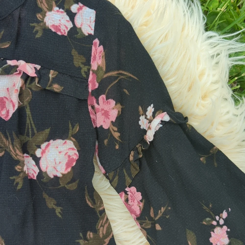 CHILDREN'S place Little Girls Black Floral Cardigan/ 4 - Picture 3 of 5